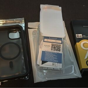 Iphone 15 Incase Black and Transparent Phone Case with Protector with 3 privacy